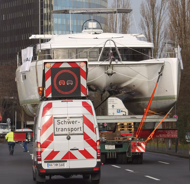 Un catamaran Lagoon 52 à Düsseldorf