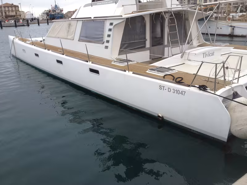 antifouling catamarans