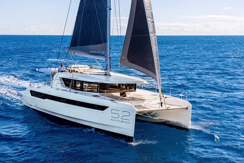 Leopard 52 Catamaran | Visite guidée | Multicoques Mag